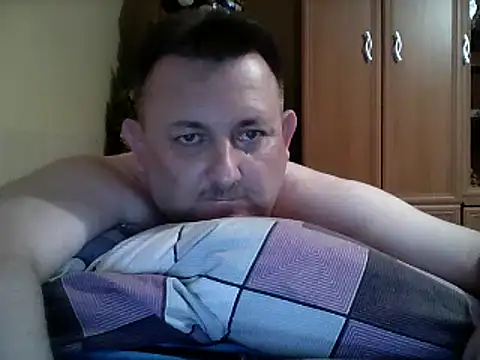 Novy73 online show from December 2025 10:50:01 PM
