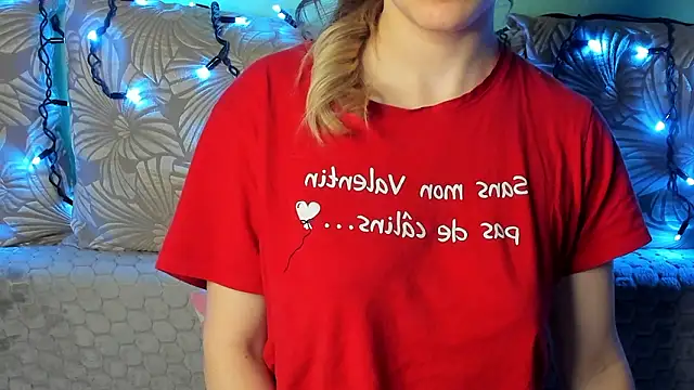 MaggieCake online show from March 2026 01:12:02 AM