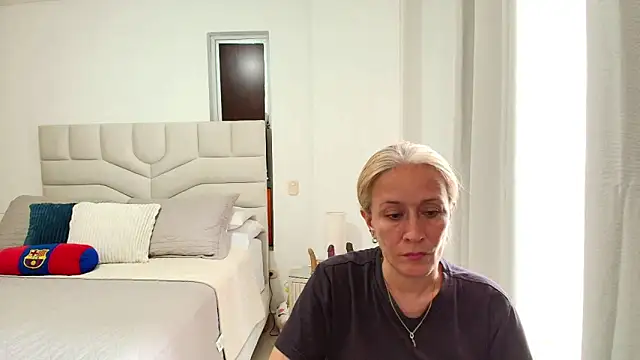 Naty Stone online show from April 2026 08:50:01 PM