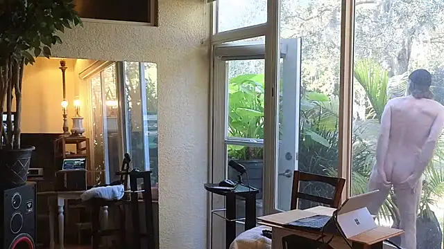 Snapshot of eliberator1777 chatting on March 2025 09:20:01 PM eliberator1777 online show from March 2025 09:20:01 PM