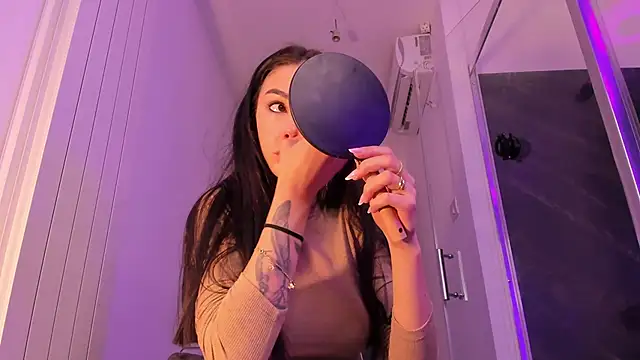 realhotfallingdevil online show from March 2026 05:44:01 AM