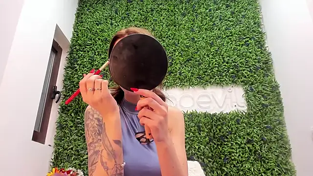 realhotfallingdevil online show from April 2026 05:05:01 AM