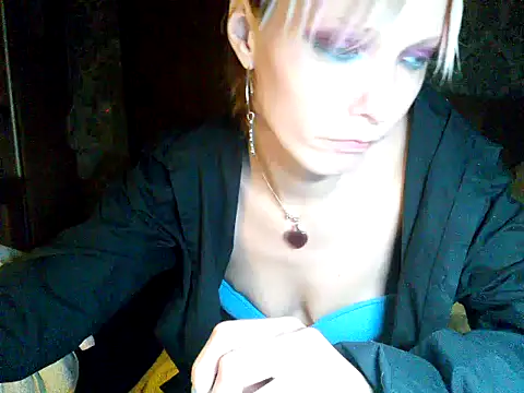 WildMissNiks online show from December 2024 01:55:02 PM