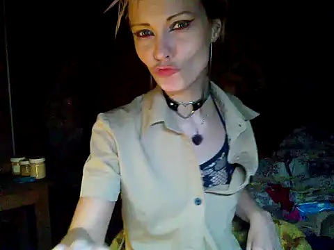 WildMissNiks online show from December 2024 01:43:02 PM