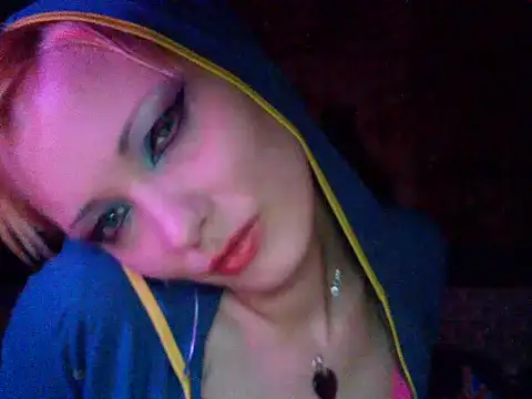 WildMissNiks online show from February 2025 03:18:01 PM