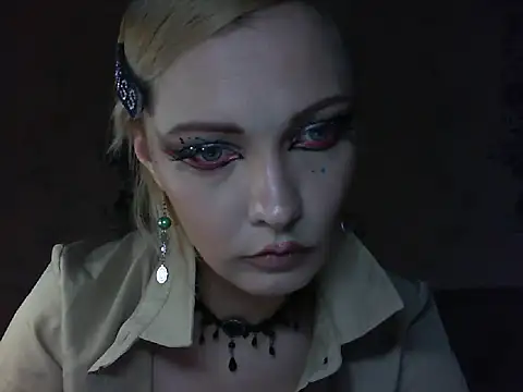 WildMissNiks online show from May 2026 07:15:02 AM