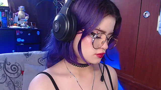 Snapshot of Raventh_ chatting on October 2025 11:44:02 AM Raventh online show from October 2025 11:44:02 AM