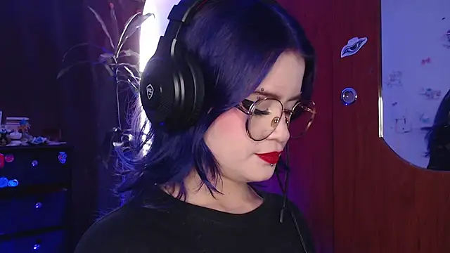 Snapshot of Raventh_ chatting on November 2025 12:05:01 PM Raventh online show from November 2025 12:05:01 PM