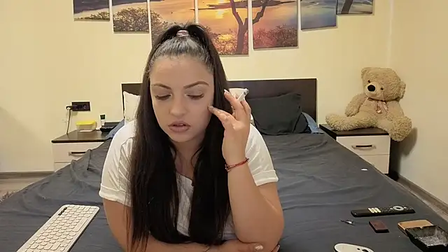 adelline online show from March 2026 09:53:02 PM