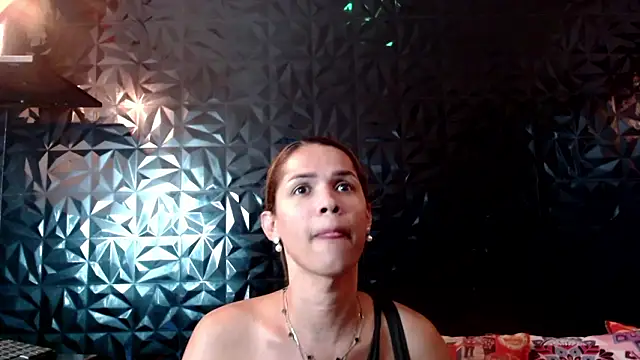 PINK  LOLA1 online show from March 2026 12:03:02 AM