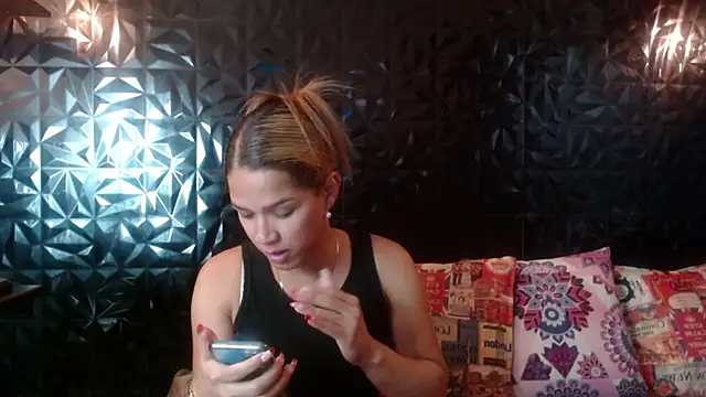Snapshot of PINK__LOLA1 chatting on July 2026 11:04:02 PM PINK LOLA1 online show from July 2026 11:04:02 PM