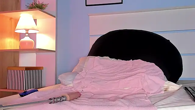 alicialittle online show from March 2025 11:32:02 PM