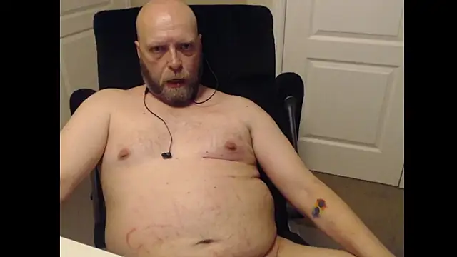 Snapshot of daveletsplay chatting on January 2025 03:58:01 AM daveletsplay online show from January 2025 03:58:01 AM