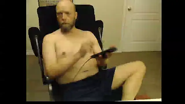 Snapshot of daveletsplay chatting on November 2025 05:01:02 PM daveletsplay online show from November 2025 05:01:02 PM