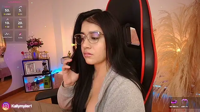 KallyMyller1 online show from January 2025 10:52:01 PM