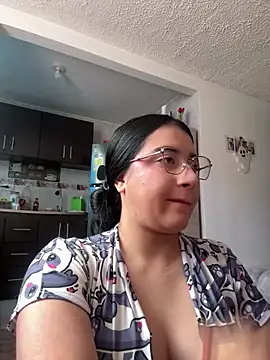 KallyMyller1 online show from October 2025 05:02:02 PM