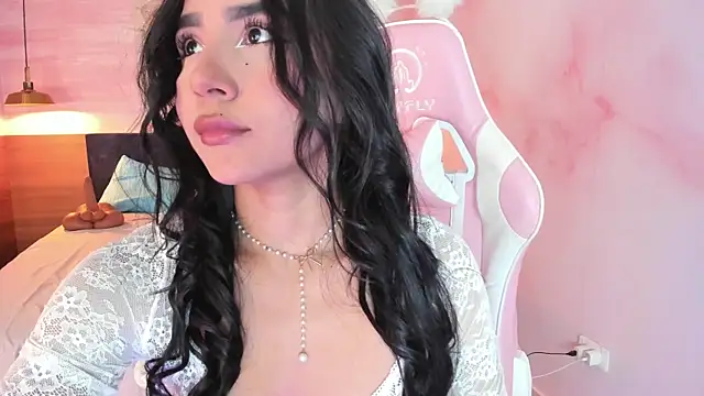 Snapshot of Mariana_sweetest chatting on February 2026 07:10:01 PM Mariana sweetest online show from February 2026 07:10:01 PM