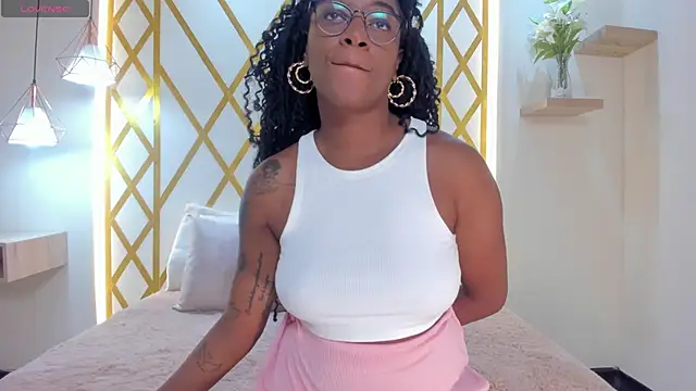 maryevans  online show from November 2025 12:49:02 PM