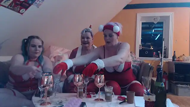 Snapshot of kathrin193 chatting on November 2025 07:06:01 PM kathrin193 online show from November 2025 07:06:01 PM