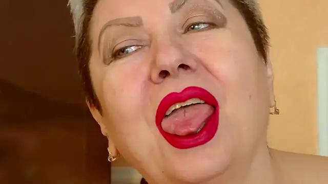 LadyPosh online show from February 2026 09:35:01 PM