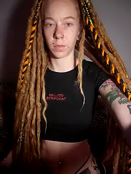 Snapshot of LucidLucy chatting on October 2025 09:20:01 AM LucidLucy online show from October 2025 09:20:01 AM