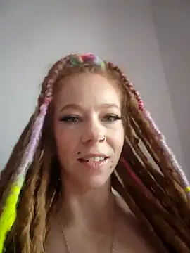 Snapshot of LucidLucy chatting on November 2025 02:43:02 PM LucidLucy online show from November 2025 02:43:02 PM