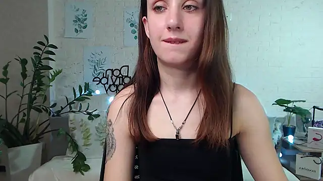 Snapshot of FranceskoJones chatting on January 2025 11:54:01 PM FranceskoJones online show from January 2025 11:54:01 PM