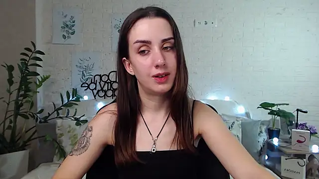 Snapshot of FranceskoJones chatting on January 2025 02:56:01 AM FranceskoJones online show from January 2025 02:56:01 AM