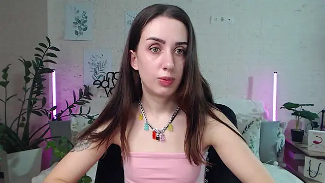 Snapshot of FranceskoJones chatting on January 2025 11:50:01 PM FranceskoJones online show from January 2025 11:50:01 PM