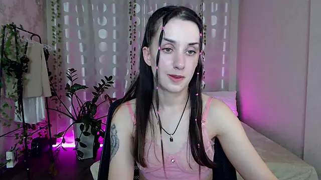 Snapshot of FranceskoJones chatting on September 2025 04:51:02 PM FranceskoJones online show from September 2025 04:51:02 PM