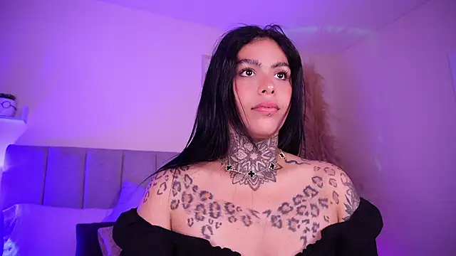 curvyliciousss online show from December 2024 12:54:01 AM