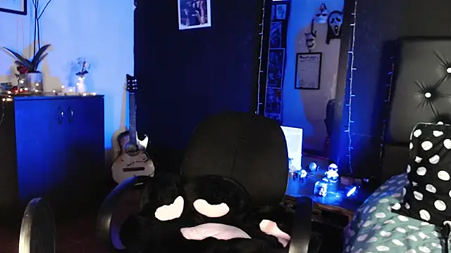 aprildoll online show from January 2025 07:35:02 AM