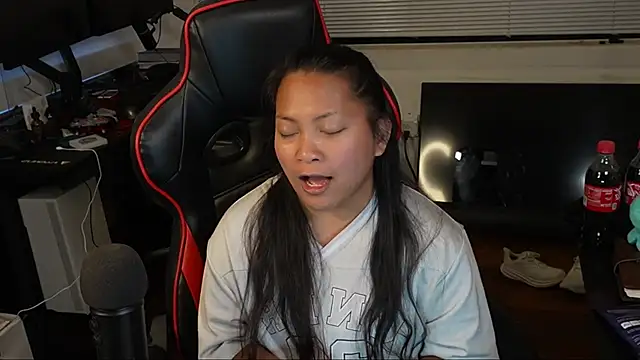 Bubbleliyah online show from February 2025 03:06:02 AM