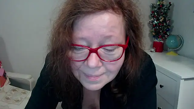 Snapshot of Adelewildx chatting on January 2025 07:45:01 AM Adelewildx online show from January 2025 07:45:01 AM