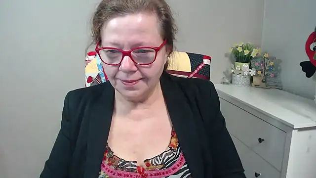 Snapshot of Adelewildx chatting on February 2025 04:57:01 AM Adelewildx online show from February 2025 04:57:01 AM