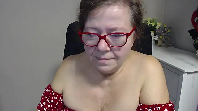 Snapshot of Adelewildx chatting on February 2025 04:31:02 AM Adelewildx online show from February 2025 04:31:02 AM