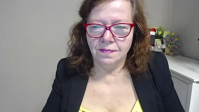 Snapshot of Adelewildx chatting on February 2025 04:54:01 AM Adelewildx online show from February 2025 04:54:01 AM