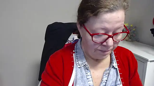 Snapshot of Adelewildx chatting on February 2025 04:50:02 AM Adelewildx online show from February 2025 04:50:02 AM