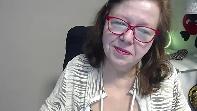 Snapshot of Adelewildx chatting on March 2025 07:19:02 AM Adelewildx online show from March 2025 07:19:02 AM