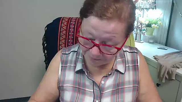 Snapshot of Adelewildx chatting on October 2025 03:18:01 AM Adelewildx online show from October 2025 03:18:01 AM