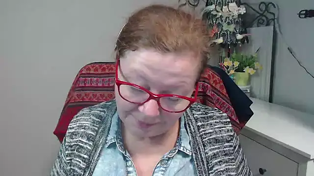 Snapshot of Adelewildx chatting on November 2025 03:41:01 AM Adelewildx online show from November 2025 03:41:01 AM