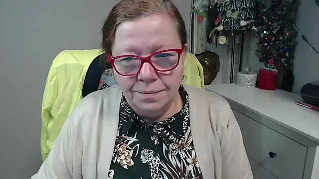 Snapshot of Adelewildx chatting on December 2025 04:30:01 AM Adelewildx online show from December 2025 04:30:01 AM