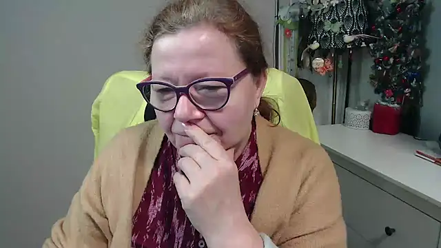 Snapshot of Adelewildx chatting on February 2026 03:59:02 AM Adelewildx online show from February 2026 03:59:02 AM