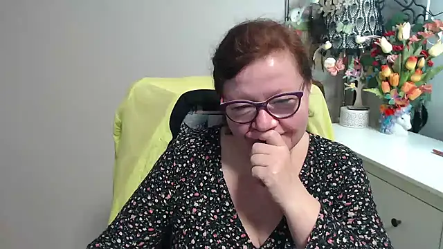 Snapshot of Adelewildx chatting on February 2026 04:05:02 AM Adelewildx online show from February 2026 04:05:02 AM