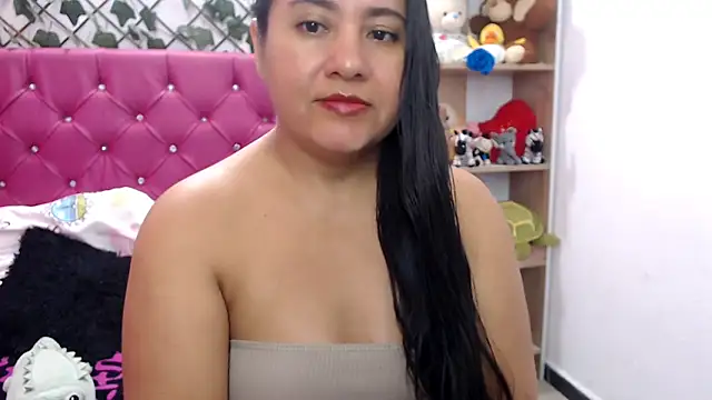 BellaBellosinia online show from January 2025 03:30:02 AM