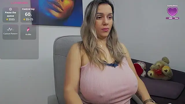 Snapshot of NattyBoobs chatting on December 2025 07:14:02 AM NattyBoobs online show from December 2025 07:14:02 AM