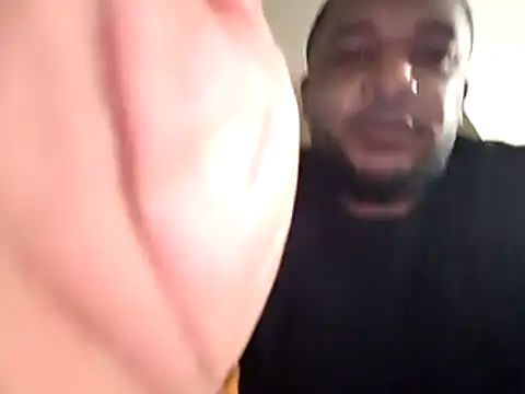 Oakcliffjacker online show from November 2025 05:43:02 AM