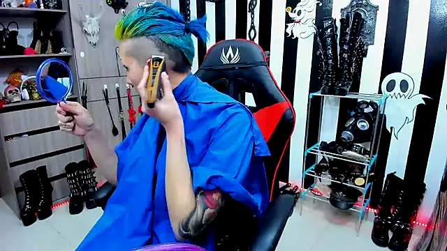 Snapshot of Mistress_Yelena chatting on December 2024 11:20:01 PM Mistress Yelena online show from December 2024 11:20:01 PM