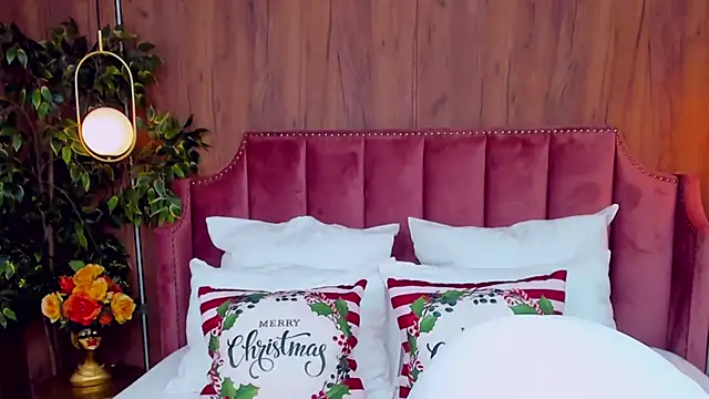 AdoraLynn online show from December 2024 09:24:02 PM