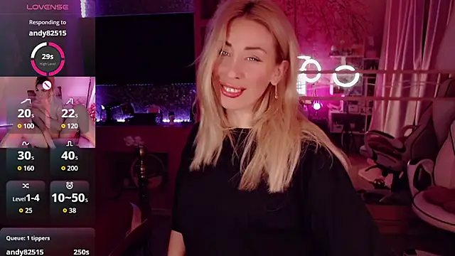 AnnieGOld  online show from October 2025 11:25:01 PM